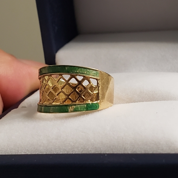 14k solid yellow gold band size 7.5 - Picture 6 of 8